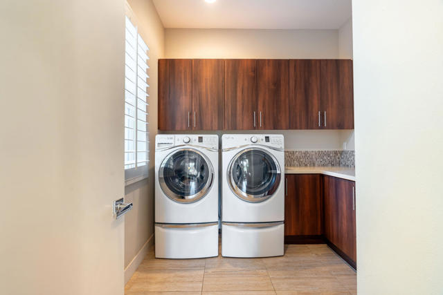 15 Via Montagna, Rancho Mirage CA: https://media.crmls.org/mediaz/0d376a7a-bd34-4444-b8ed-37763f112ae8.jpg