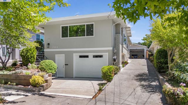 3914 Laguna Ave, Oakland CA: https://media.crmls.org/mediaz/0d383eac-f2c6-4ef4-ad08-1ed527b00b59.jpg