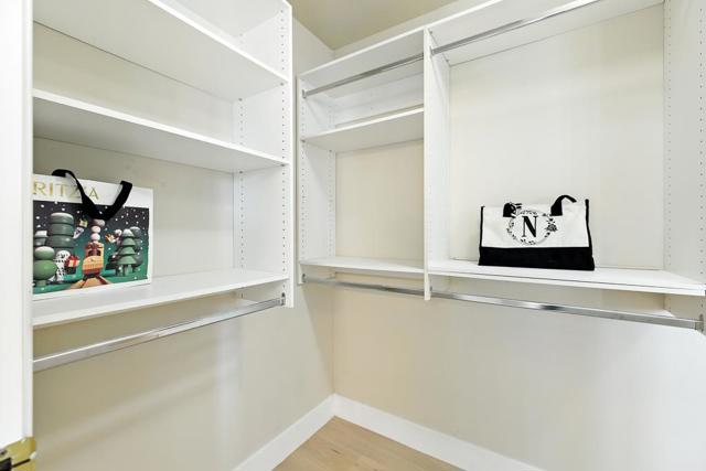 553 Lower Vintners Circle, Fremont CA: https://media.crmls.org/mediaz/0d38b514-f8f7-432a-b5a6-b1b9f71c993a.jpg