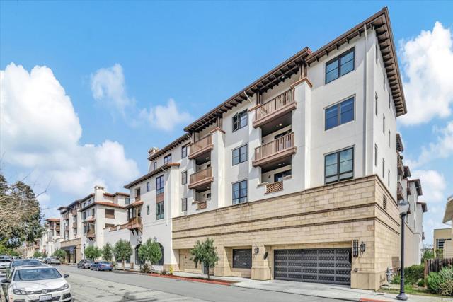 657 Walnut Street, San Carlos CA: https://media.crmls.org/mediaz/0d390034-51f5-4c40-8a64-2d5001dbcdf1.jpg