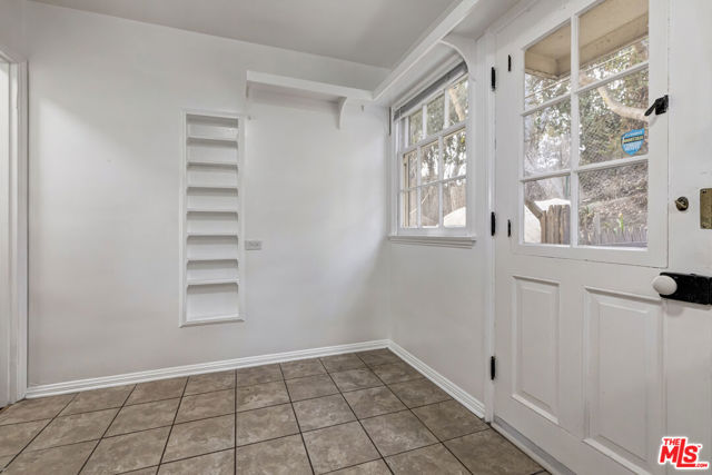 Drew Fenton | 271 Beloit Avenue Los Angeles CA | MLS: 7455926