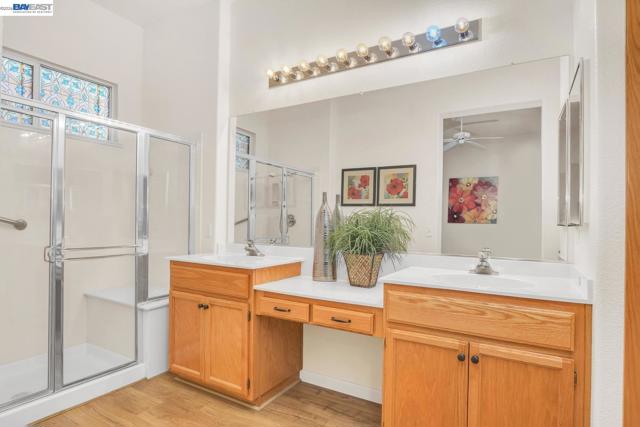 1778 Rubidoux Ter, Brentwood (CC) CA: https://media.crmls.org/mediaz/0d39475e-68e1-486d-86af-44c42c13bd2e.jpg