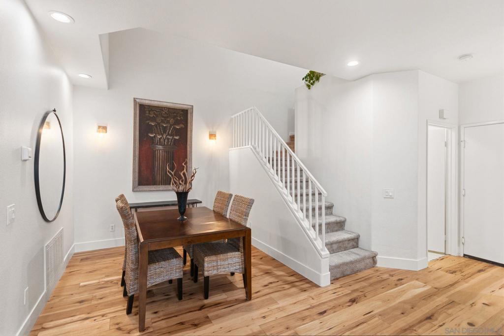 5572 Renaissance Ave. - photo 14