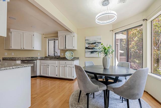 130 Mohave Terrace, Fremont CA: https://media.crmls.org/mediaz/0d3a4ba1-66eb-462e-b472-228dda5b6ecc.jpg