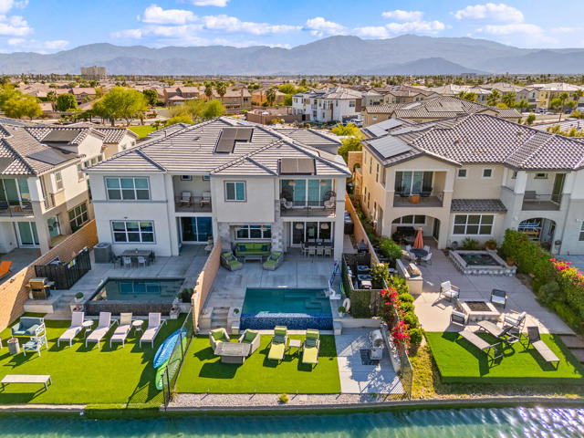 43240 Pietra Court, Indio CA: https://media.crmls.org/mediaz/0d3ada24-77ef-44f8-ba38-99e84e0b85ca.jpg