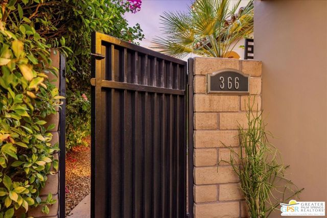 366 Terra Vita, Palm Springs CA: https://media.crmls.org/mediaz/0d3b27a9-2f7e-460c-b296-3d78c3a2ba0d.jpg
