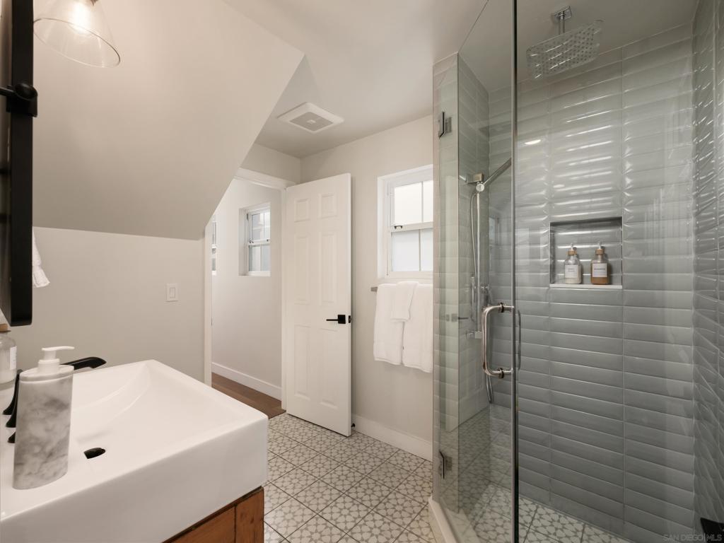 822 Seagirt Ct - photo 18