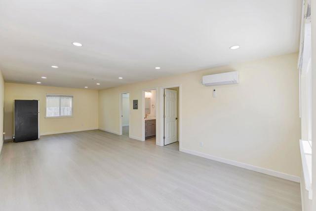 264 N 34th Street, San Jose CA: https://media.crmls.org/mediaz/0d3d016e-b868-4d31-9283-802f2ad2e22a.jpg