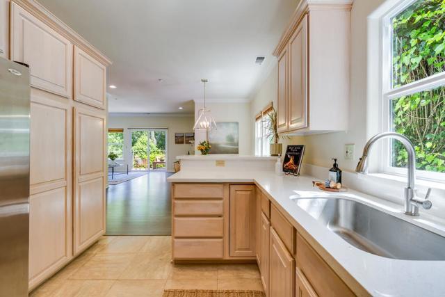 840 Seacliff Drive, Aptos CA: https://media.crmls.org/mediaz/0d3d2be7-e730-4426-8235-2587e71277df.jpg