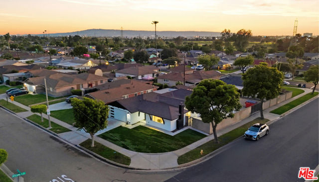 Image 68 of 70 For 19203 Galway Avenue