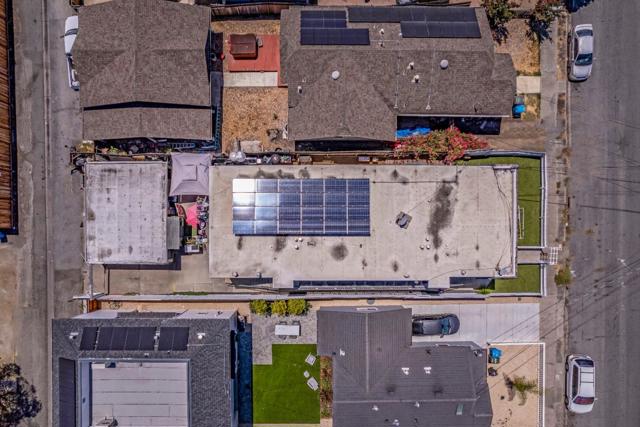 217 Madison Avenue, Redwood City CA: https://media.crmls.org/mediaz/0d3d8cc1-a1d1-4892-8485-42c12acc26ae.jpg