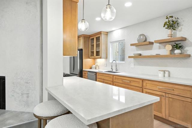 2064 Catalina Blvd, San Diego CA: https://media.crmls.org/mediaz/0d3f75e6-34b3-46b4-8a5f-240abf13e6ee.jpg