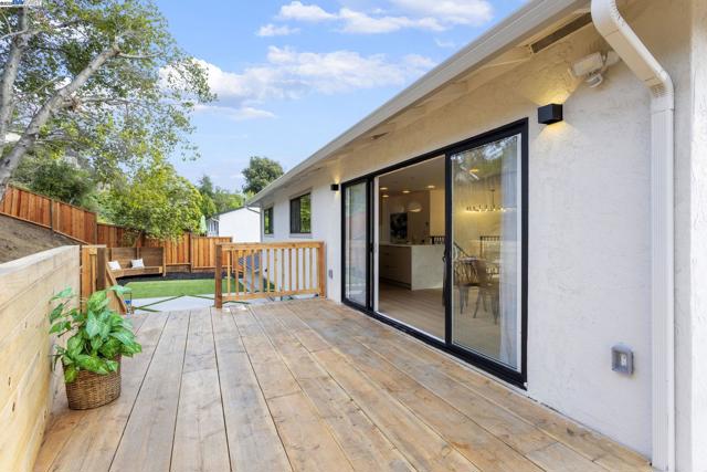 365 Monaco Ave, Union City CA: https://media.crmls.org/mediaz/0d3f9b9f-b258-4219-903a-ee3ec788d764.jpg
