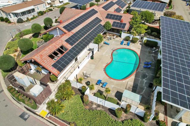 29064 MENDEZ RD, Hayward CA: https://media.crmls.org/mediaz/0d404da3-f5b7-474c-9afd-29ced9b4681b.jpg