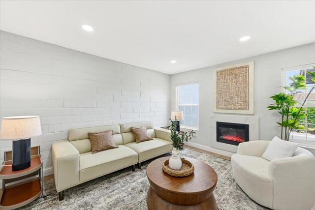 32915 Lake Erie Street, Fremont CA: https://media.crmls.org/mediaz/0d40ff59-0b9c-46f8-a99d-388836514f04.jpg