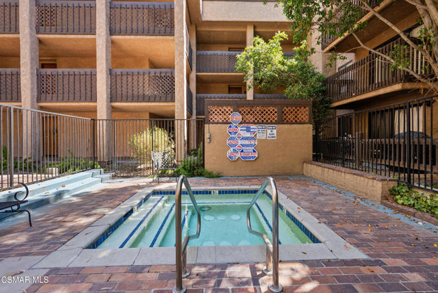 22100 Burbank Boulevard, Woodland Hills CA: https://media.crmls.org/mediaz/0d40ffeb-5684-4fd0-a206-a0ec4245d299.jpg