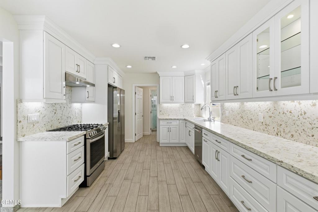 18600 Cantara Street