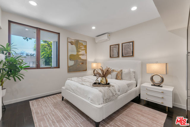 10844 Rochester Avenue photo 14
