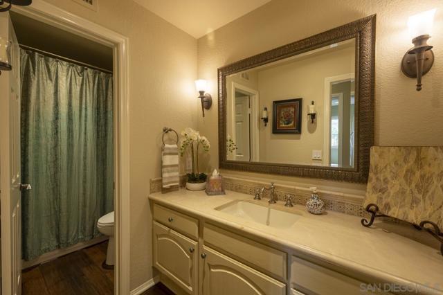 3245 Brookside Ln, Encinitas CA: https://media.crmls.org/mediaz/0d42a9d3-ab3f-41b6-a74d-8f7ff381f818.jpg