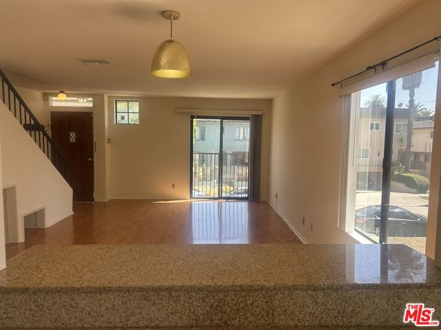 8515 Saturn Street, Los Angeles CA: https://media.crmls.org/mediaz/0d42c863-ab02-4f28-8053-b4efbe9cc399.jpg