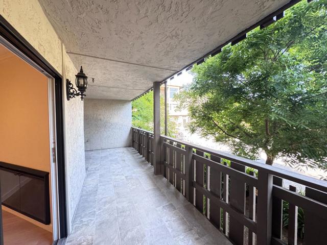 101 2nd Street, Los Altos CA: https://media.crmls.org/mediaz/0d42d954-40d4-475a-9296-601155f4a0a0.jpg