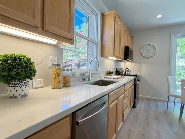 9639 Camassia Way, San Ramon CA: https://media.crmls.org/mediaz/0d42ea0c-fdf8-4002-88dc-61f085b36ce0.jpg