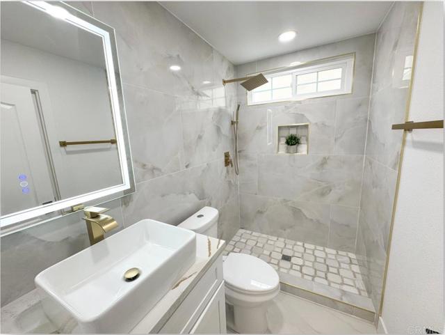 Detail Gallery Image 34 of 51 For 2030 San Remo Dr, Oceanside,  CA 92056 - 4 Beds | 3 Baths