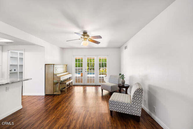 1942 Chalon Street, Newbury Park CA: https://media.crmls.org/mediaz/0d43a765-cf78-4fcf-9122-1e83d6d195e1.jpg