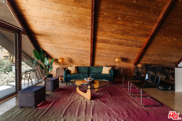 6894 Pacific View Drive, Los Angeles CA: https://media.crmls.org/mediaz/0d43bb9b-5c23-4c6a-9865-e3eaf81b1372.jpg