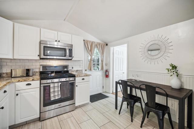 15300 Highway 9, Boulder Creek CA: https://media.crmls.org/mediaz/0d43eec6-66dd-4427-ad81-3d70980c19bd.jpg