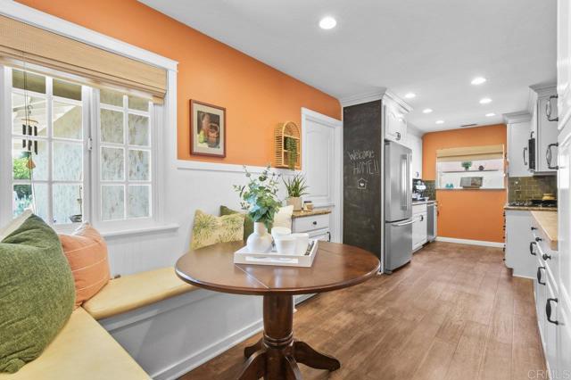 Detail Gallery Image 6 of 35 For 4331 Helix Canyon Dr, La Mesa,  CA 91941 - 3 Beds | 2 Baths