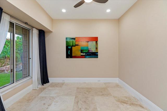 2 Deerfield Court, Rancho Mirage CA: https://media.crmls.org/mediaz/0d4431be-839f-4540-8cf1-de74e9d095f8.jpg