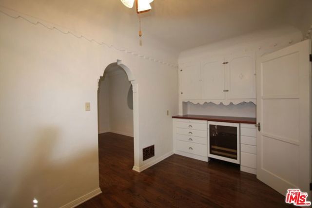 1114 S Clark Drive, Los Angeles CA: https://media.crmls.org/mediaz/0d44a56b-7f3c-4fb9-a295-3d0cdca0f250.jpg