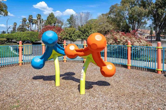 336 San Miguel Court, Milpitas CA: https://media.crmls.org/mediaz/0d44aad4-7c50-4ec2-b29a-21efab2dce2d.jpg