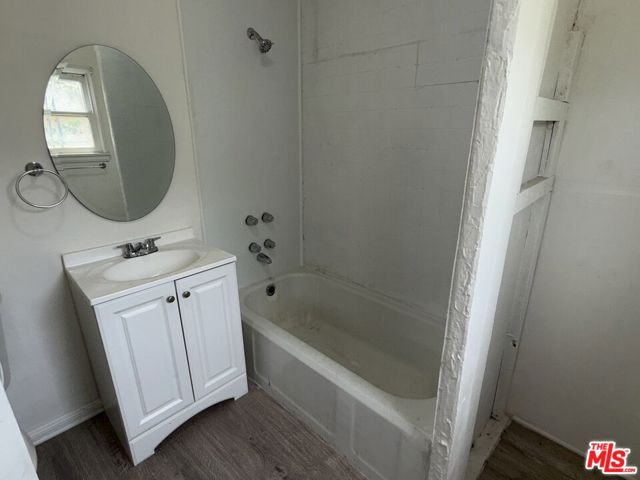 1145 E 10th Street, Long Beach CA: https://media.crmls.org/mediaz/0d453163-39d8-4b6a-b492-c77af4a80b04.jpg