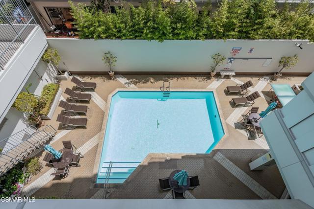 10660 Wilshire Boulevard, Los Angeles CA: https://media.crmls.org/mediaz/0d458da2-fff7-4327-9f2b-dd05798a3948.jpg