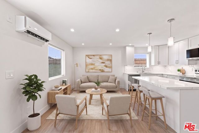20212 West Gault Street photo 6