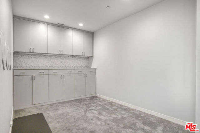 20254 Liverpool Way, Porter Ranch CA: https://media.crmls.org/mediaz/0d4644db-6d69-440f-9c15-4afe5611a8d7.jpg