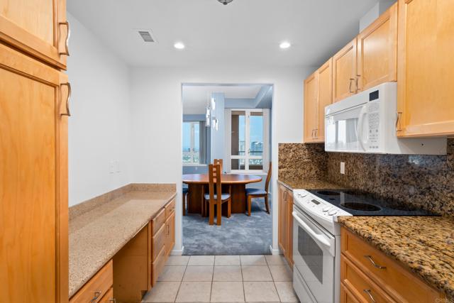 3890 Nobel Drive, San Diego CA: https://media.crmls.org/mediaz/0d46b820-3b30-43b3-8668-465c10232ebd.jpg