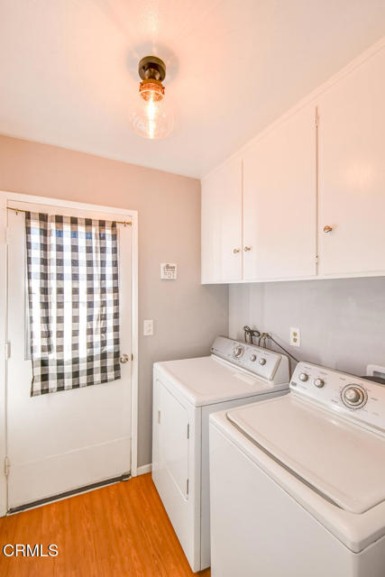 517 View Crest Drive, Montebello CA: https://media.crmls.org/mediaz/0d46d174-be80-4fd7-b494-6c7a68267dc9.jpg