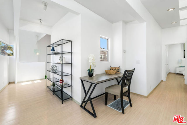 4730 Asteria Street, Torrance CA: https://media.crmls.org/mediaz/0d470115-00a6-47e1-8403-07eb854d30e9.jpg