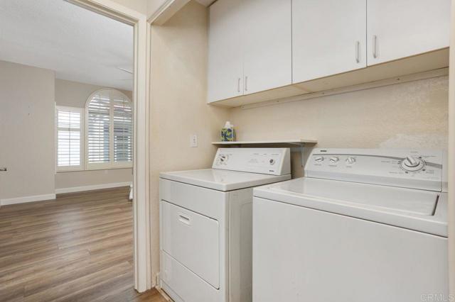 3325 Genoa Way, Oceanside CA: https://media.crmls.org/mediaz/0d47f2f2-f986-48ec-9f19-a0e26b3d70d3.jpg