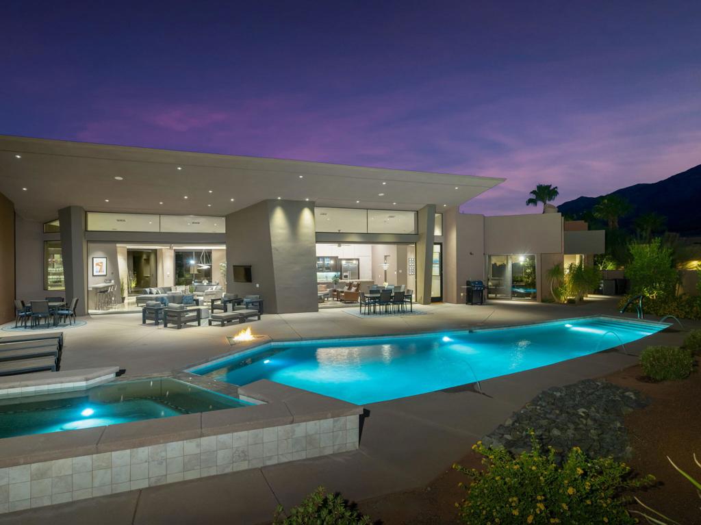 306 Neutra Street