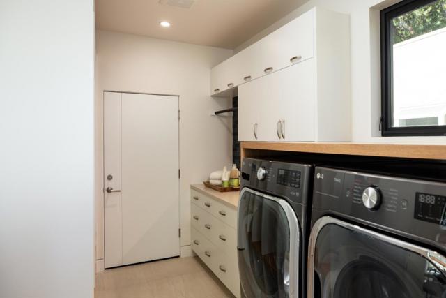 596 Franklin Street, Mountain View CA: https://media.crmls.org/mediaz/0d486e38-8c11-4b29-b954-166f42fdff69.jpg