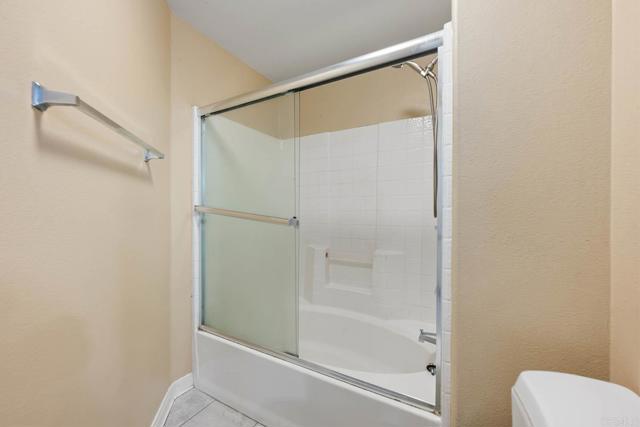 Detail Gallery Image 9 of 15 For 2707 Lake Pointe Dr #204,  Spring Valley,  CA 91977 - 2 Beds | 2 Baths