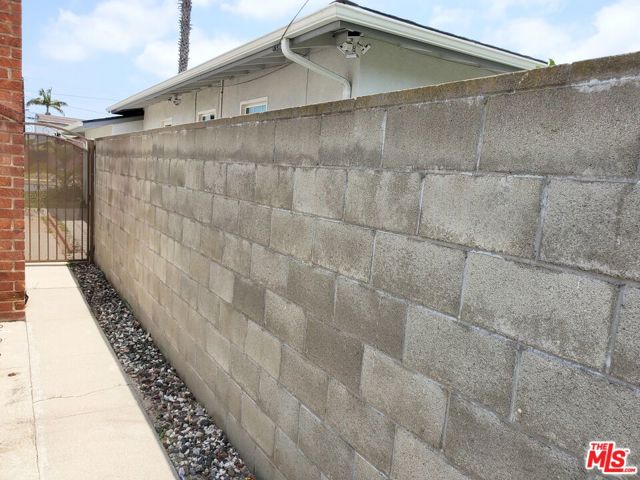 13207 Ruthelen Street, Gardena CA: https://media.crmls.org/mediaz/0d4a3250-f225-4eee-ad39-3157be2b90a6.jpg