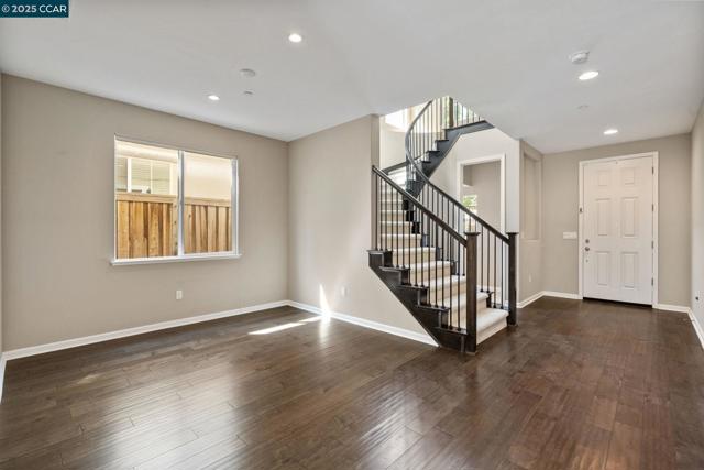 2436 Sienna Drive, Pittsburg CA: https://media.crmls.org/mediaz/0d4be8c2-e8b6-4697-9ff5-92633bf85e37.jpg