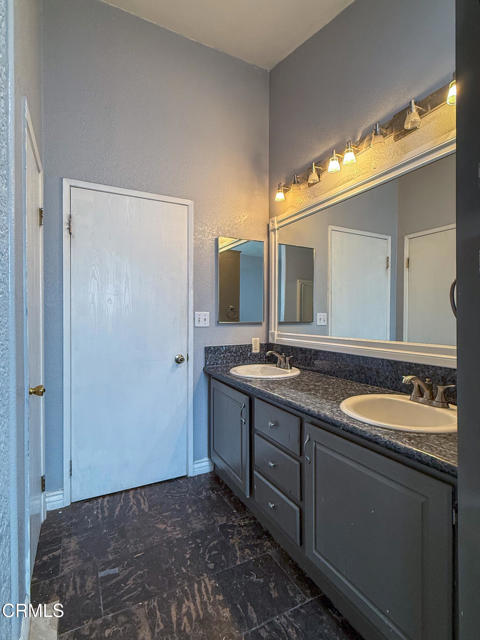 Detail Gallery Image 21 of 30 For 1300 E Pleasant Valley Rd #127,  Oxnard,  CA 93033 - 3 Beds | 2 Baths