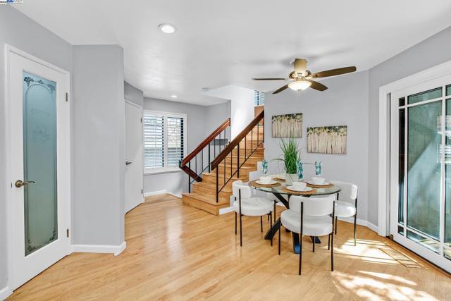480 N Winchester Blvd, Santa Clara CA: https://media.crmls.org/mediaz/0d4c0df4-06f7-41e4-89f8-608eb3007a66.jpg