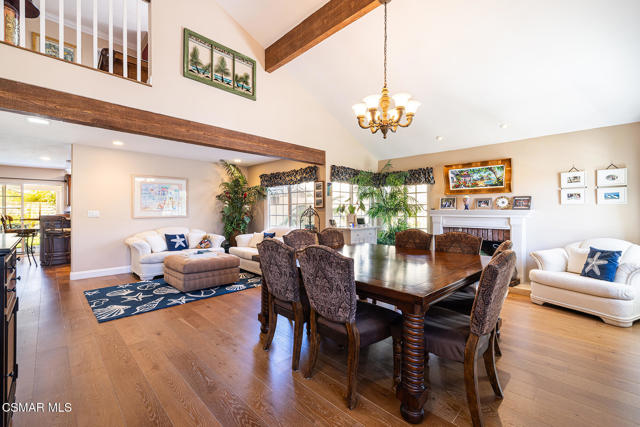 411 Blackhawk Drive, Newbury Park CA: https://media.crmls.org/mediaz/0d4c5fd8-019e-485e-a6f3-7485833c7050.jpg